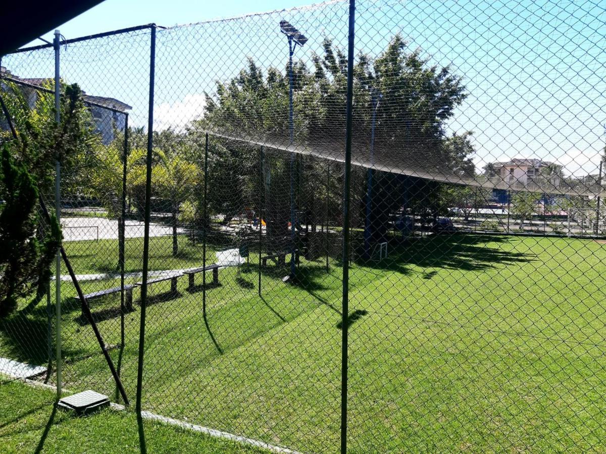 Condominio Com Muita Diversao Toninhas 乌巴图巴 外观 照片