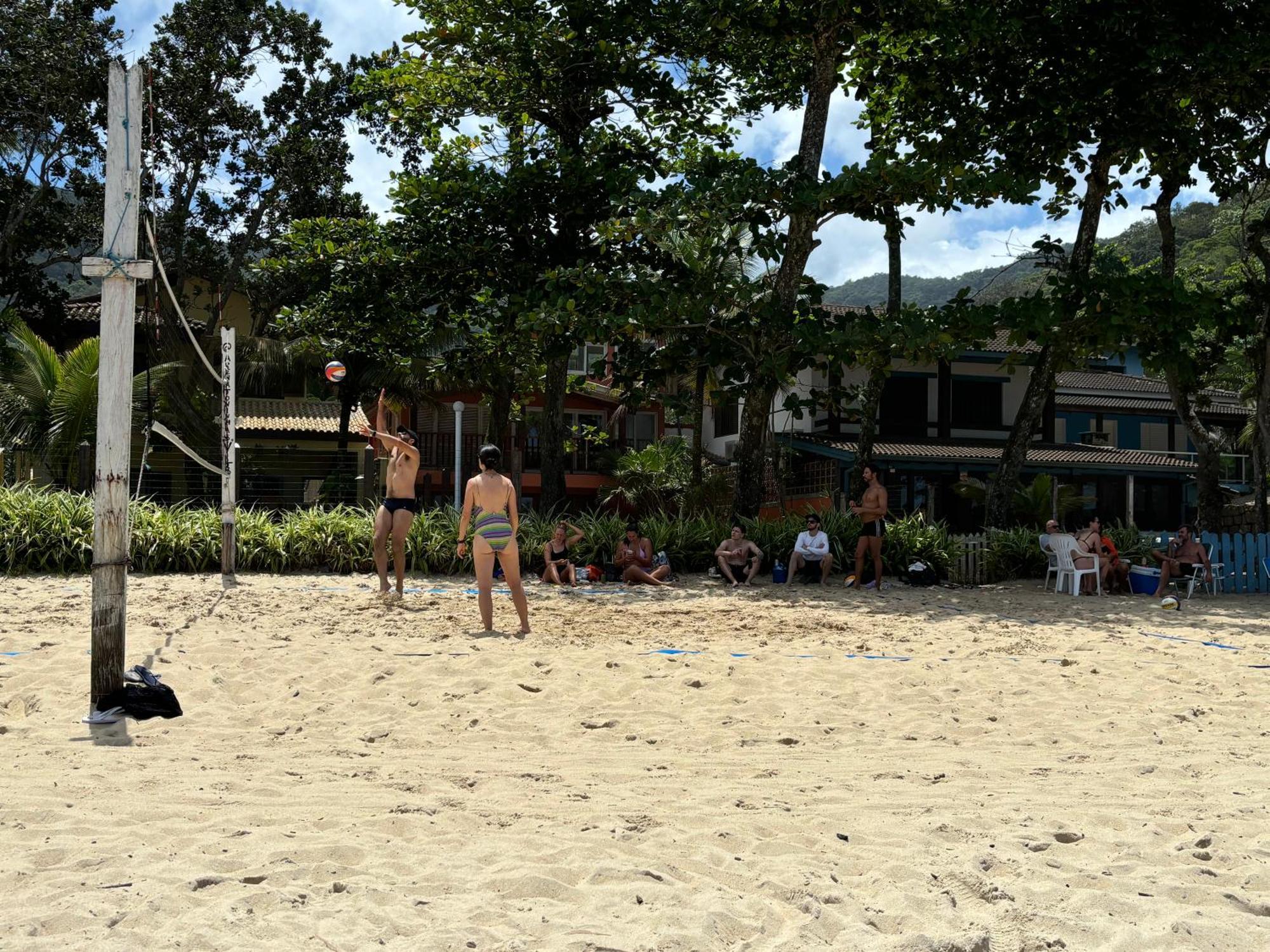 Condominio Com Muita Diversao Toninhas 乌巴图巴 外观 照片