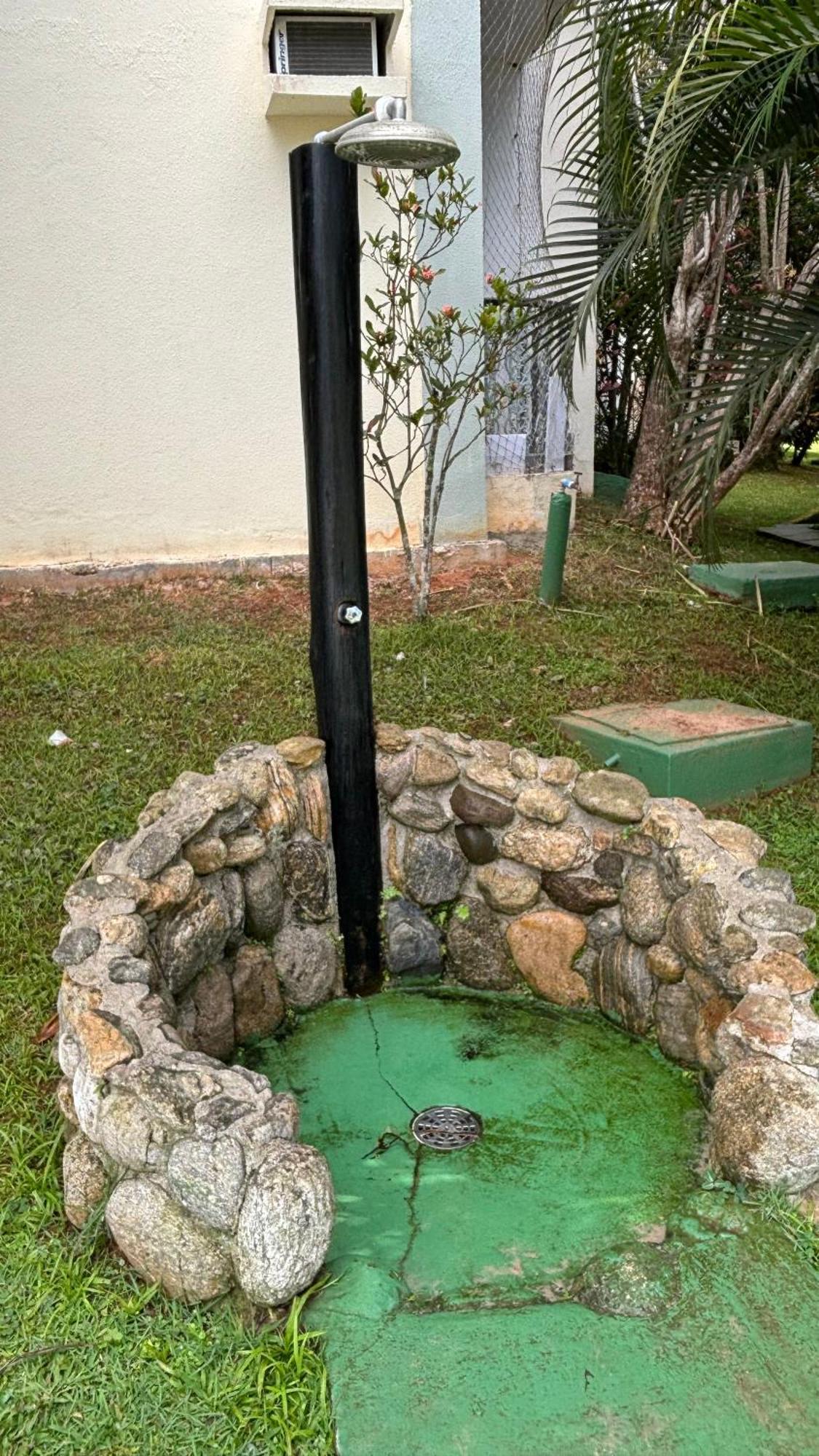 Condominio Com Muita Diversao Toninhas 乌巴图巴 外观 照片